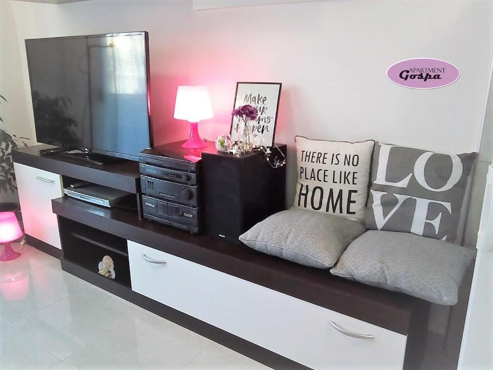 Apartment Gospa Pula Dış mekan fotoğraf